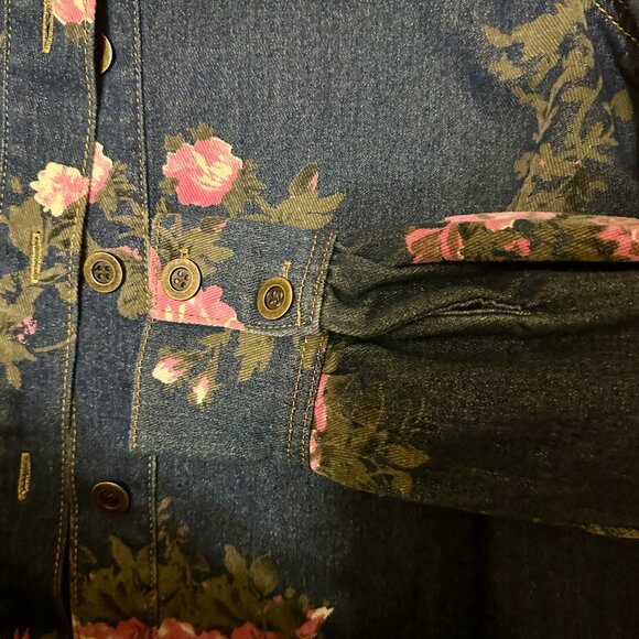 Heritage Denim Rose Print Western Shirt - Picture 9 of 12